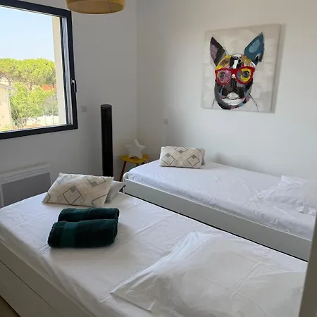Zen Bord De Nyaraló *
